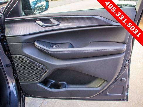 New 2025 Jeep Grand Cherokee Altitude image 17
