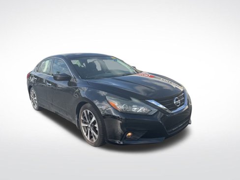 Used 2017 Nissan Altima 2.5 SR image 3