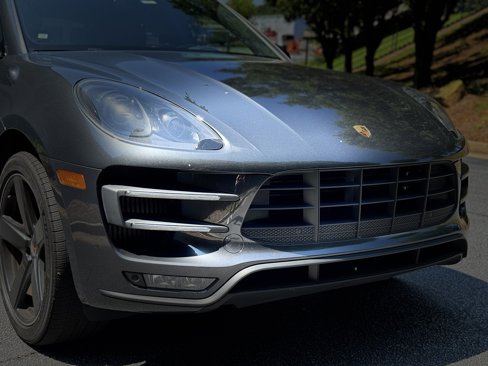Used 2017 Porsche Macan Turbo image 9