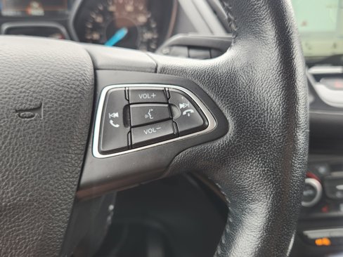Used 2019 Ford Escape Titanium image 21