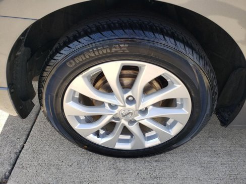 Used 2018 Nissan Sentra SV w/ Premium Package (P01) image 44