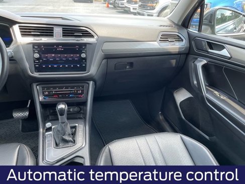 Used 2022 Volkswagen Tiguan SE image 7