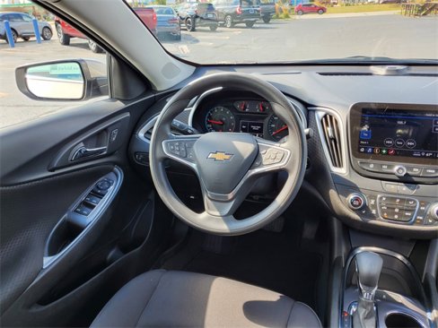 Used 2023 Chevrolet Malibu LT image 8