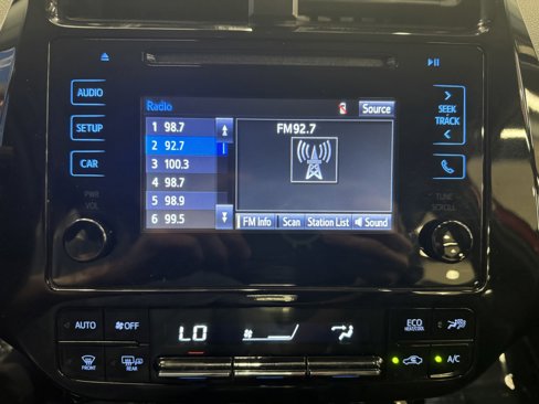 Used 2019 Toyota Prius image 23