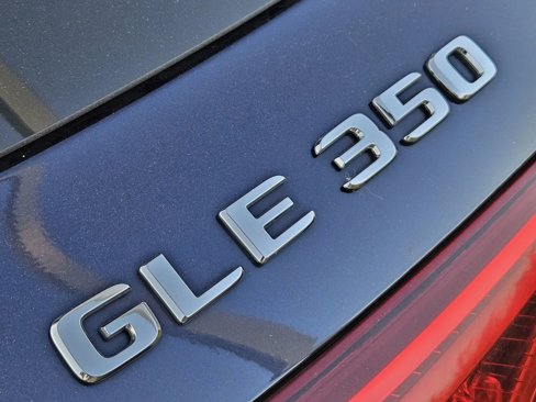 Used 2020 Mercedes-Benz GLE 350 w/ 3rd Row Seat Package image 17