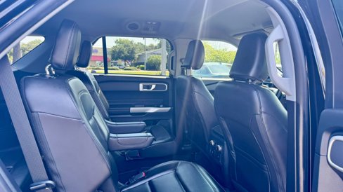 Certified 2021 Ford Explorer XLT w/ Equipment Group 202A image 6