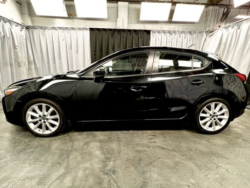 Used 2017 MAZDA MAZDA3 Touring image 9