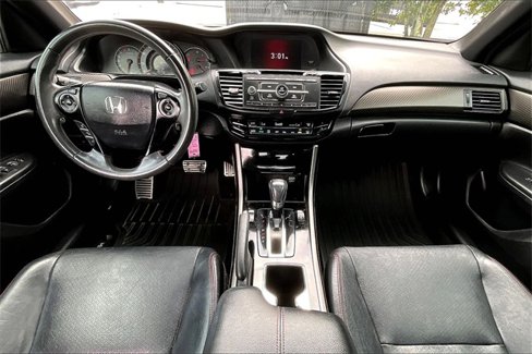 Used 2017 Honda Accord Sport Special Edition image 13