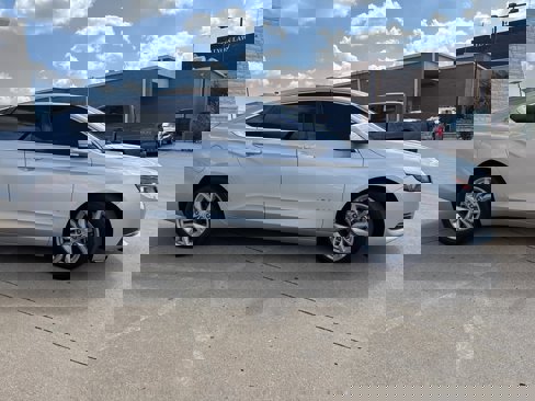 Used 2016 Chevrolet Impala LT image 4