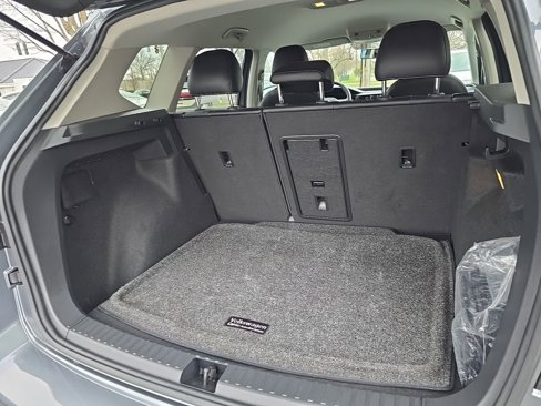 Certified 2022 Volkswagen Taos SE image 14