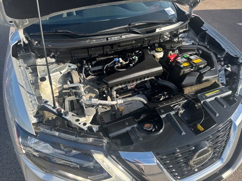 Used 2018 Nissan Rogue SV image 44