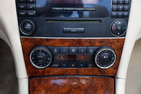 Used 2008 Mercedes-Benz CLK 350 Cabriolet image 30