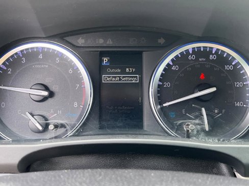Used 2019 Toyota Highlander XLE image 10
