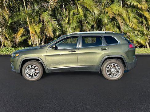 Used 2019 Jeep Cherokee Latitude Plus w/ Cold Weather Group image 8