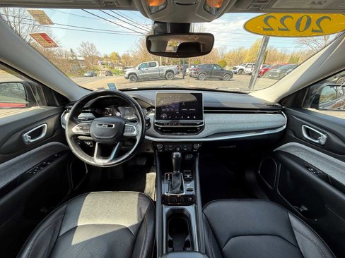 Used 2022 Jeep Compass Latitude image 10