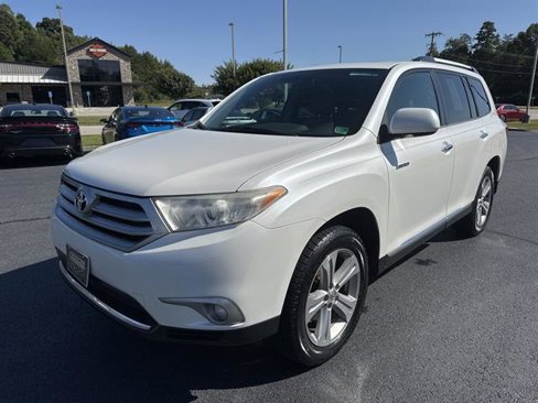 Used 2013 Toyota Highlander Limited image 1