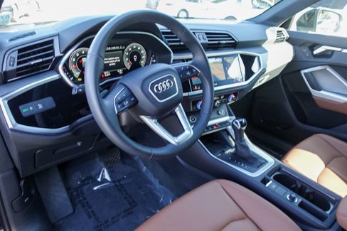 Used 2025 Audi Q3 2.0T Premium Plus w/ Premium Plus Package image 12