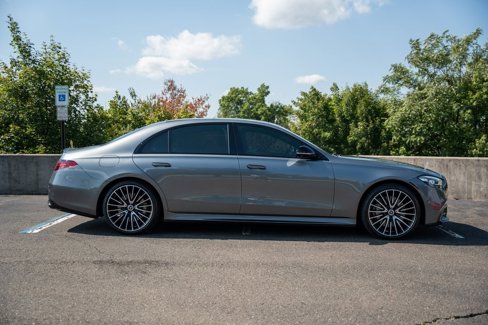 Used 2023 Mercedes-Benz S 580 4MATIC Sedan image 4