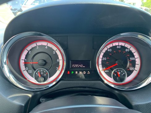 Used 2014 Dodge Grand Caravan SXT image 18