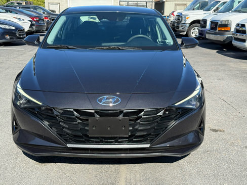 Used 2022 Hyundai Elantra SE image 3