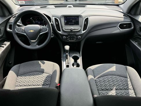 Used 2023 Chevrolet Equinox LT image 12
