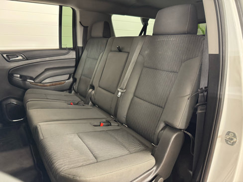 Used 2018 Chevrolet Suburban LS image 31