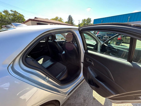 Used 2015 Chevrolet Malibu LT image 8