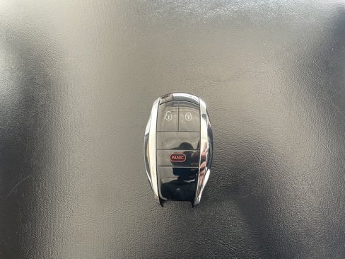 Used 2019 Bentley Bentayga image 23