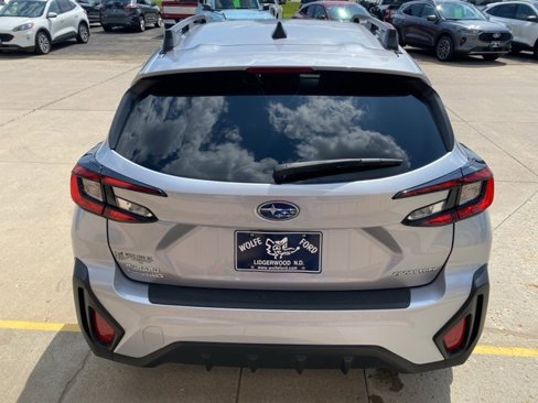 Used 2024 Subaru Crosstrek 2.0i Premium image 15