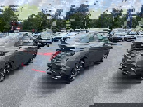 New 2025 Hyundai Elantra Sport image 3