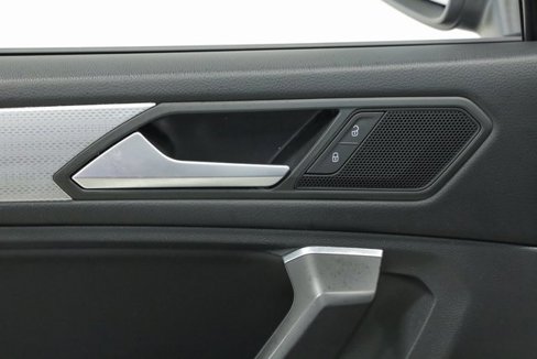 Used 2022 Volkswagen Tiguan S image 23