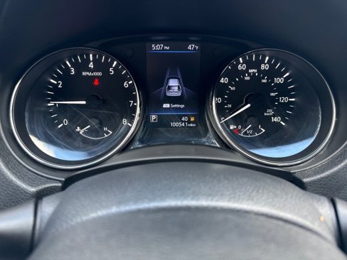 Used 2020 Nissan Rogue SV w/ Premium Package image 19