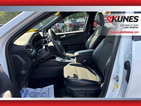 Used 2023 Ford Escape ST-Line image 12
