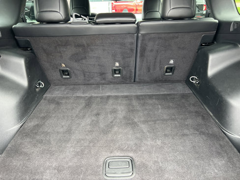 Used 2019 Jeep Cherokee Trailhawk w/ Cold Weather Group image 8