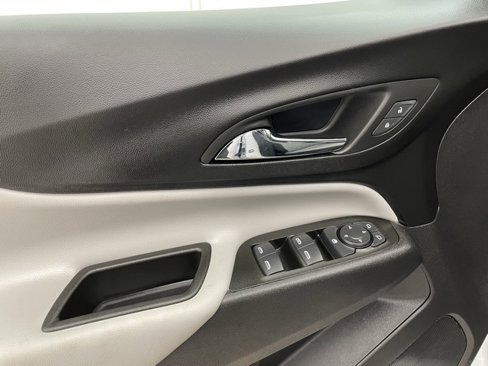 Certified 2024 Chevrolet Equinox LS w/ LS Convenience Package image 9