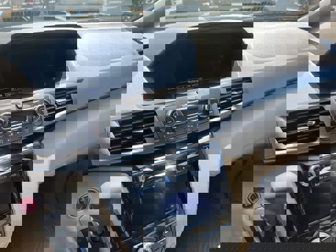 Used 2016 Honda Odyssey SE image 8