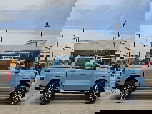 New 2025 Chevrolet Colorado Z71 image 5
