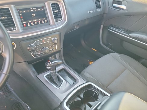 Used 2022 Dodge Charger SXT image 33
