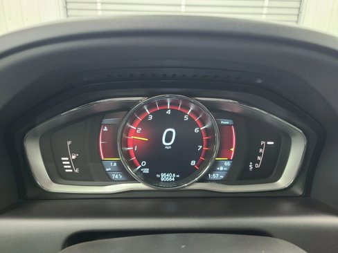 Used 2015 Volvo XC60 T6 Premier Plus image 28