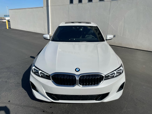 New 2025 BMW 330i Sedan image 2