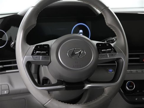 Certified 2023 Hyundai Elantra SEL w/ Convenience Package image 7