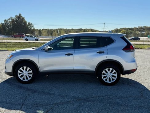 Used 2018 Nissan Rogue S image 10