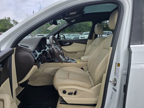 Used 2017 Audi Q7 3.0T Premium Plus image 11