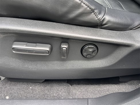 Used 2020 Honda CR-V Touring image 19