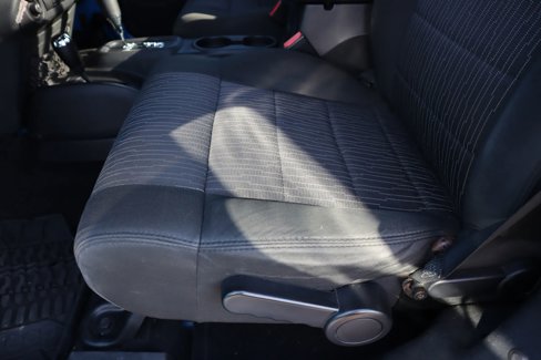 Used 2012 Jeep Wrangler Unlimited Sport image 18