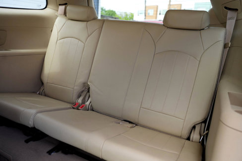 Used 2012 Buick Enclave Premium image 16