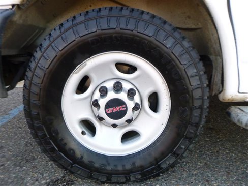 Used 2015 GMC Savana 2500 image 19
