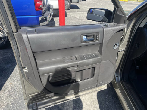 Used 2014 Ford Flex SE image 9