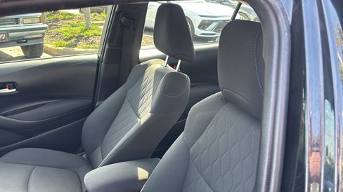 Used 2021 Toyota Corolla LE image 25
