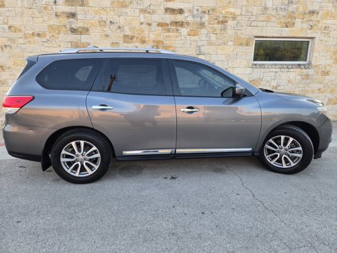 Used 2016 Nissan Pathfinder SL w/ SL Tech Package image 20